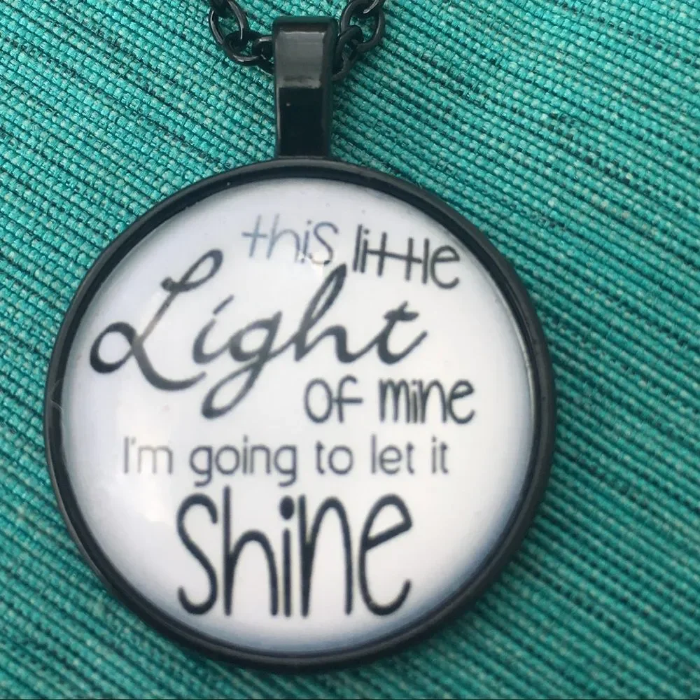 Let It Shine Necklace - Picture 2 of 6